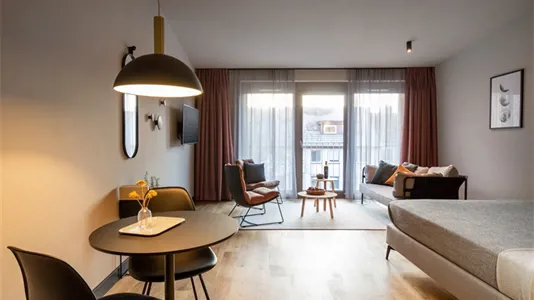Apartments in Hamburg Eimsbuttel - photo 2