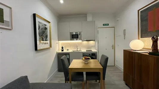 Apartments in Madrid Chamberí - photo 2