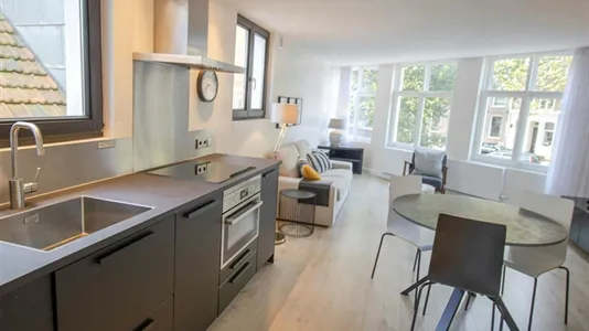 Apartments in Amsterdam Centrum - photo 1