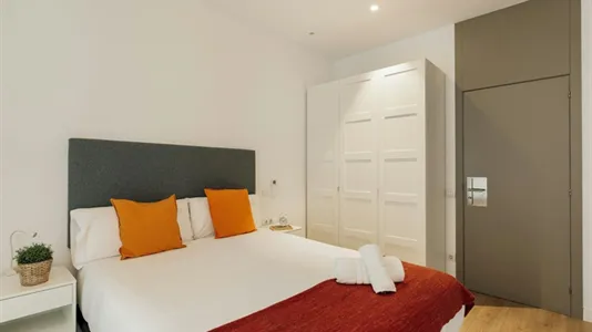 Rooms in Barcelona Eixample - photo 6