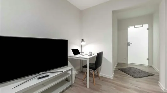 Rooms in Munich Sendling-Westpark - photo 3