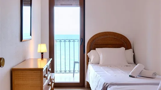 Apartments in Alboraya - photo 1