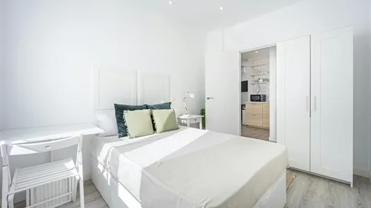 Rooms in Madrid Centro - photo 2