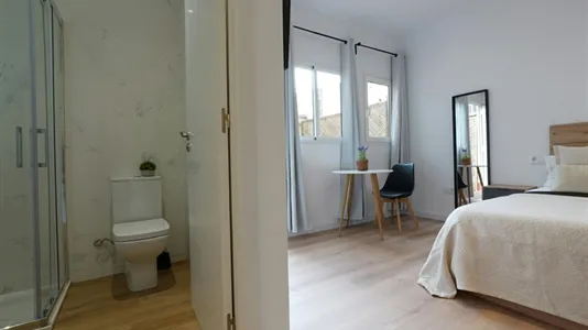 Rooms in Barcelona Eixample - photo 5