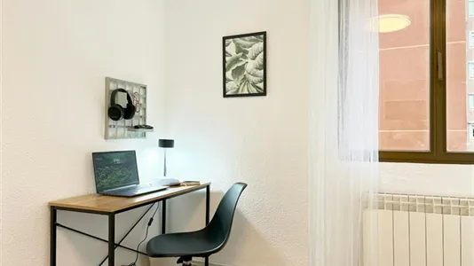 Rooms in Madrid Ciudad Lineal - photo 3