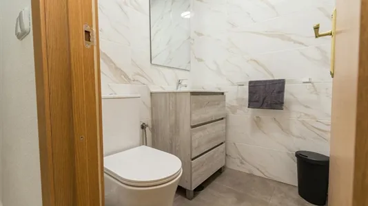 Rooms in Málaga - photo 2