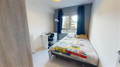 Room for rent in Dijon, Bourgogne-Franche-Comté