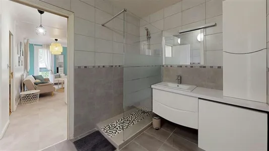 Rooms in Lyon - photo 4