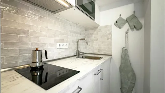 Rooms in Madrid San Blas - photo 5