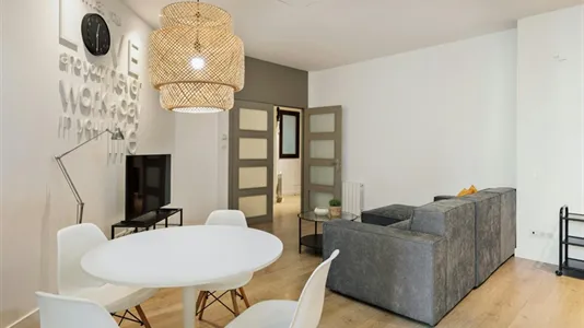 Rooms in Barcelona Eixample - photo 10