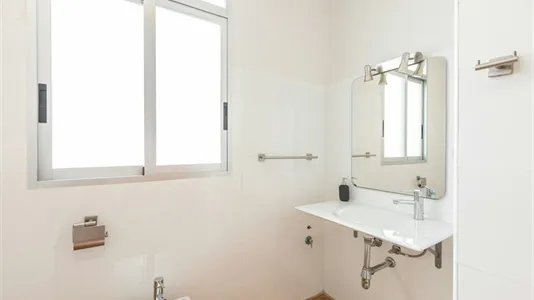 Rooms in Valencia L'Eixample - photo 8