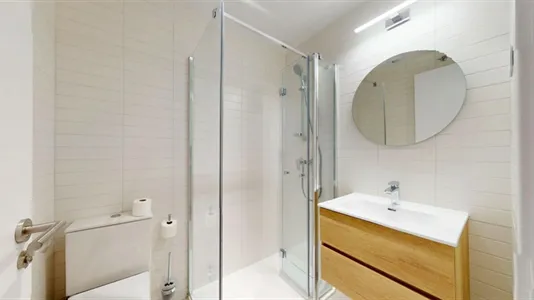 Rooms in Madrid Tetuán - photo 2