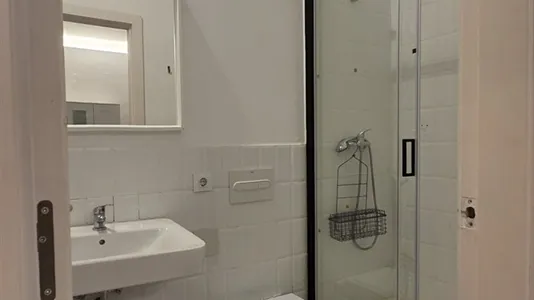 Rooms in Barcelona Eixample - photo 5