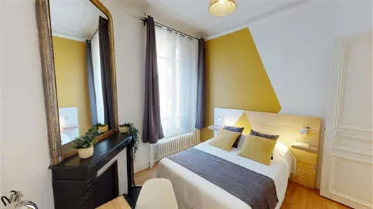 Rooms in Paris 17ème arrondissement - photo 2