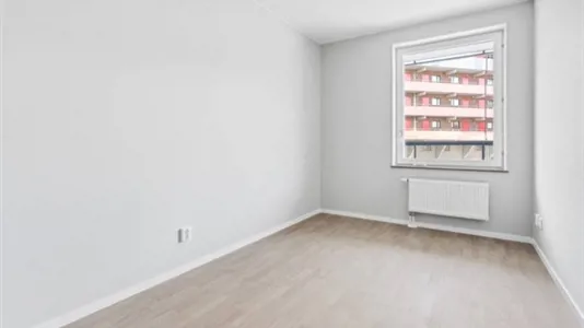 Apartments in Solna - photo 1