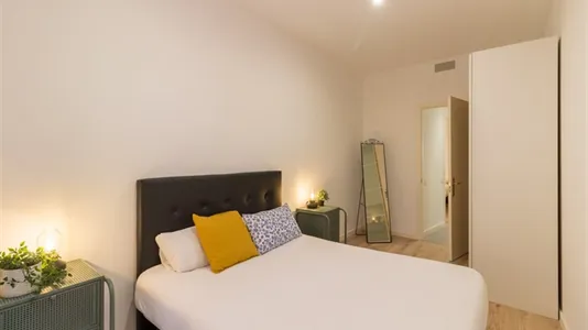 Apartments in Barcelona Ciutat Vella - photo 5