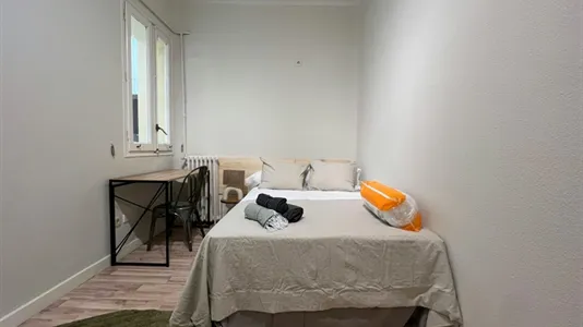 Rooms in Madrid Chamberí - photo 3