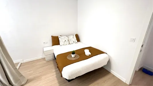 Rooms in el Camí de Vera - photo 4