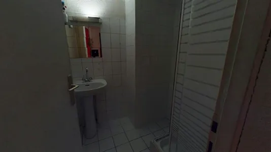 Apartments in Lyon - photo 7