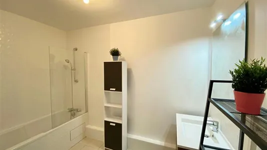 Rooms in Nanterre - photo 9