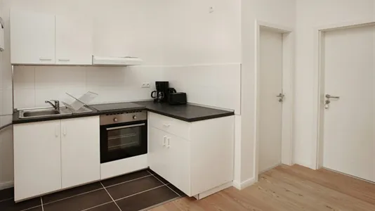 Rooms in Berlin Friedrichshain-Kreuzberg - photo 6