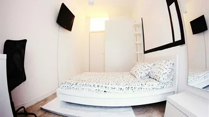 Room for rent in Milano Zona 2 - Stazione Centrale, Gorla, Turro, Greco, Crescenzago, Milan