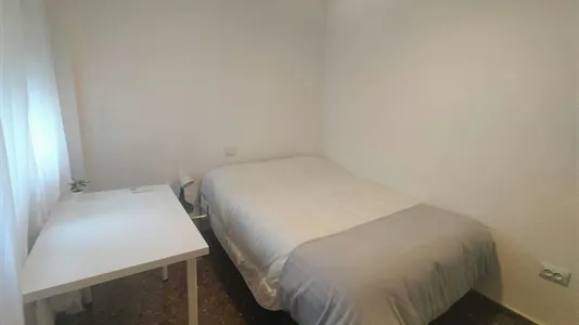 Rooms in Tavernes Blanques - photo 2