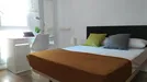 Room for rent, Húmera-Somosaguas-Prado del Rey, Comunidad de Madrid, &lt;span class=&quot;blurred street&quot; onclick=&quot;ProcessAdRequest(7888020)&quot;&gt;&lt;span class=&quot;hint&quot;&gt;See streetname&lt;/span&gt;[xxxxxxxxxxxxx]&lt;/span&gt;