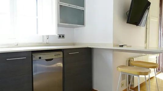 Rooms in Barcelona Sant Martí - photo 8