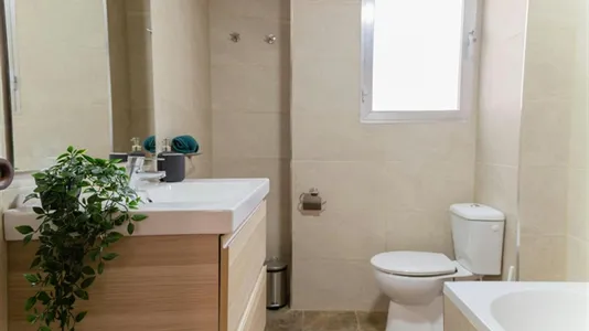 Rooms in Valencia Ciutat Vella - photo 8