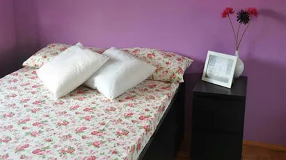 Room for rent in Milano Zona 6 - Barona, Lorenteggio, Milan