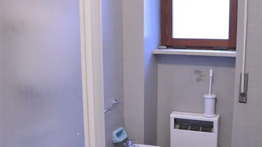 Rooms in Cagliari - photo 8