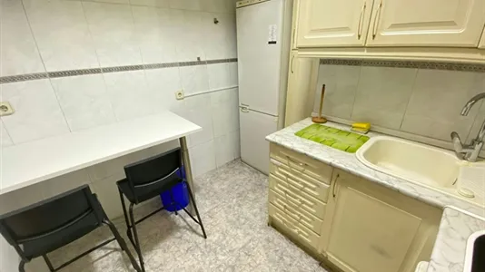Rooms in Madrid Carabanchel - photo 10
