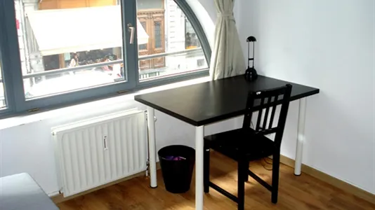 Rooms in Stad Brussel - photo 4