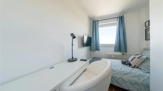 Rooms in Frankfurt Mitte-Nord - photo 1