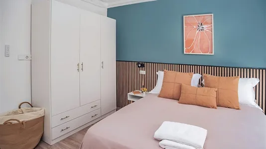 Rooms in Barcelona Ciutat Vella - photo 6