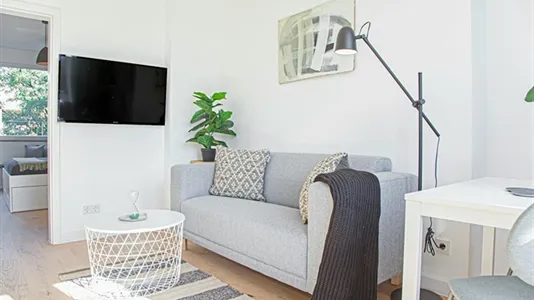 Apartments in Dusseldorf - photo 2