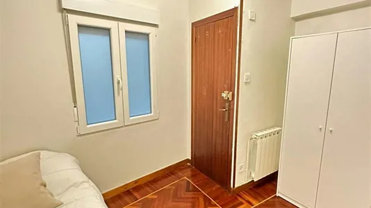 Rooms in Santander - photo 2