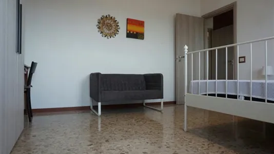 Rooms in Colorno - photo 6