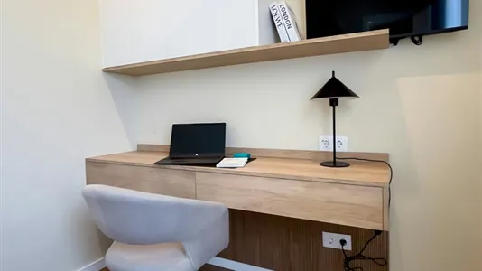 Rooms in Madrid Chamberí - photo 5