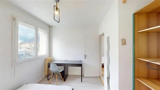 Rooms in Grenoble - photo 4