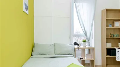 Room for rent in Milano Zona 5 - Vigentino, Chiaravalle, Gratosoglio, Milan