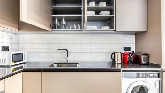 Apartments in Barcelona Ciutat Vella - photo 6