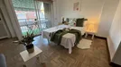 Room for rent, Madrid Retiro, Madrid, &lt;span class=&quot;blurred street&quot; onclick=&quot;ProcessAdRequest(13745013)&quot;&gt;&lt;span class=&quot;hint&quot;&gt;See streetname&lt;/span&gt;[xxxxxxxxxxxxx]&lt;/span&gt;