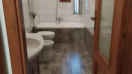 Rooms in Napoli Municipalità 4 - photo 7