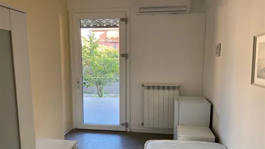 Rooms in Roma Municipio VI – Roma Delle Torri - photo 4