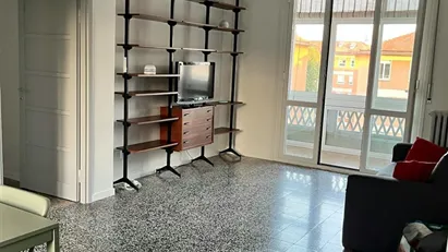 Room for rent in Milano Zona 8 - Fiera, Gallaratese, Quarto Oggiaro, Milan