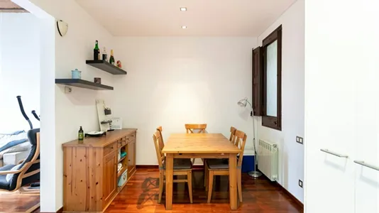 Apartments in Barcelona Eixample - photo 6