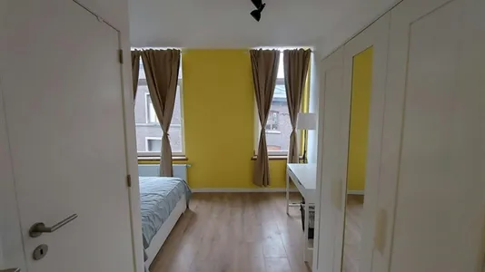Rooms in Charleroi - photo 4