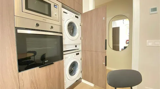 Rooms in Madrid Retiro - photo 8